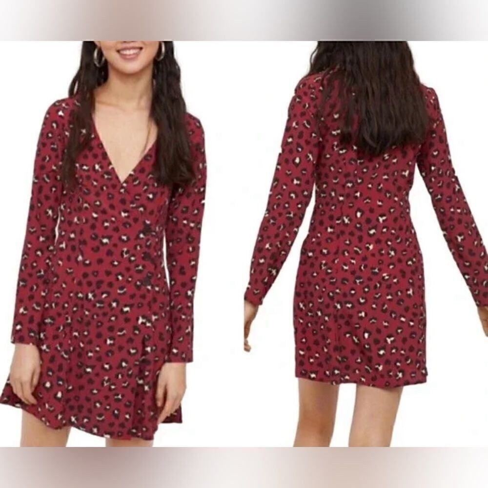 *30off3* NWOT.‎ H&M animal print wrap around dress.​